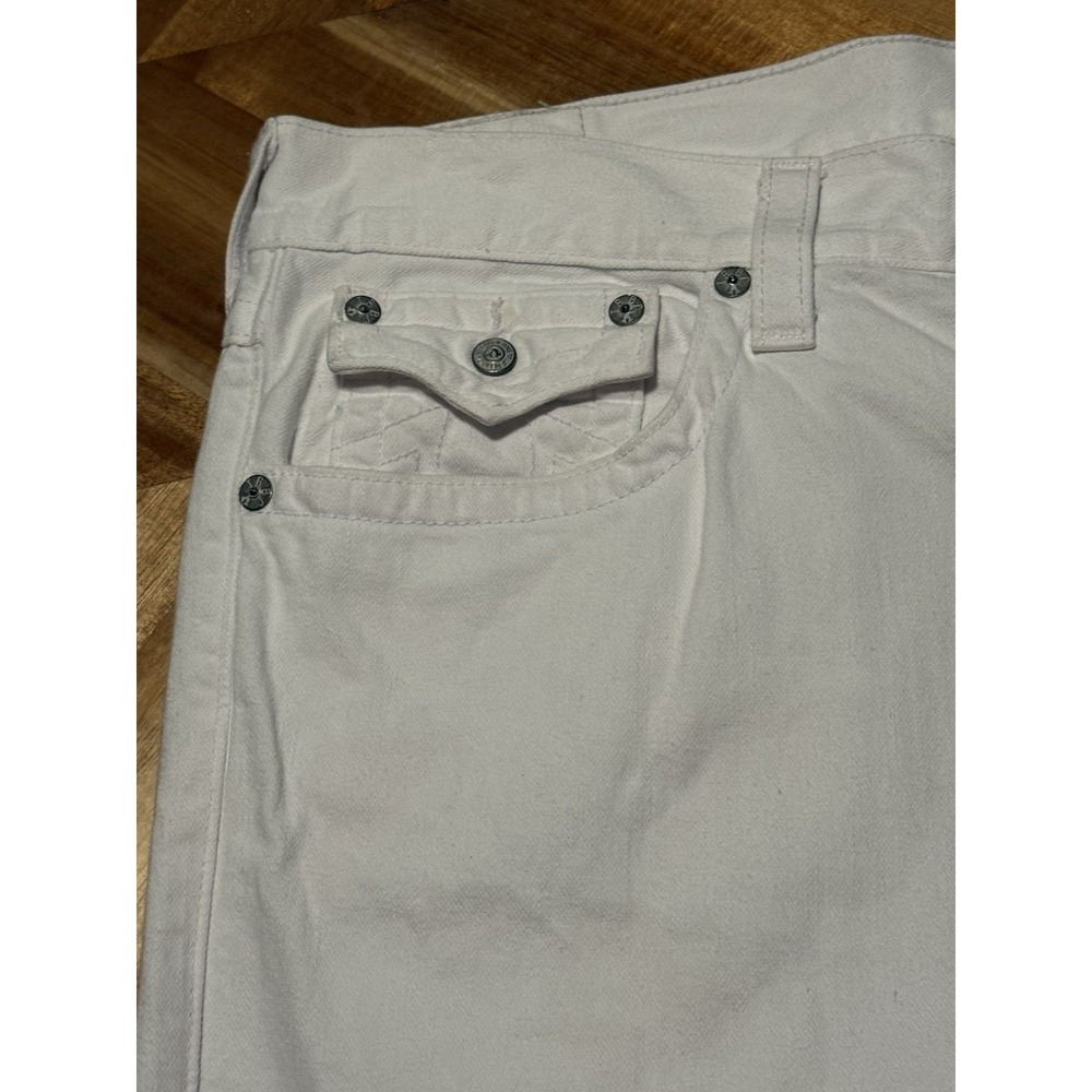 True Religion Ricky White Jeans 40 Relaxed Straight Flap Pocket 32 Inseam USA - Picture 4 of 13